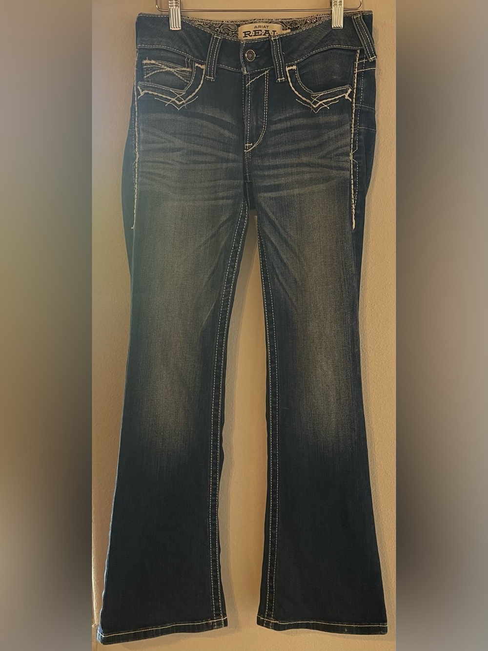 Ariat Women’s R.E.A.L. Mid Rise Stretch Entwined Boot Cut Jean - 27S